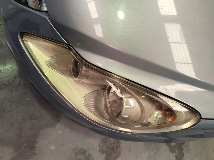 Pulido y restauración profesional de faros